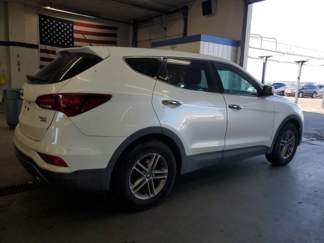 5NMZTDLB4JH064711 - 2018 HYUNDAI SANTA FE S 白色 照片 3