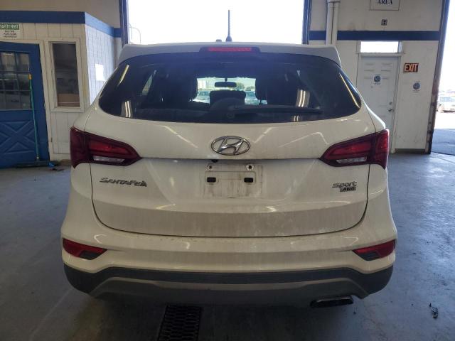 5NMZTDLB4JH064711 - 2018 HYUNDAI SANTA FE S 白色 照片 6