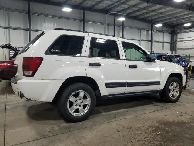 1J4GR48K76C255988 - 2006 JEEP GRAND CHER LAREDO Weiß Foto 3