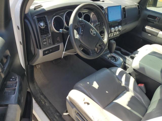 5TFRM5F18BX027000 - 2011 TOYOTA TUNDRA DOUBLE CAB SR5 WHITE photo 8