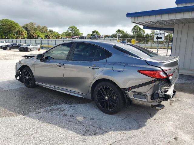 4T1DAACK2SU521391 - 2025 TOYOTA CAMRY XSE ვერცხლისფერი ფოტო 2