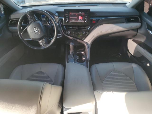 4T1G11AK1NU069082 - 2022 TOYOTA CAMRY SE Schwarz Foto 8