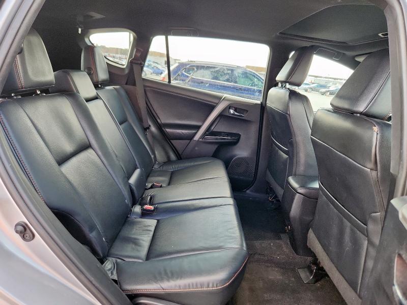 2T3NFREV3HW344099 - 2017 TOYOTA RAV4 SE 银色 照片 11