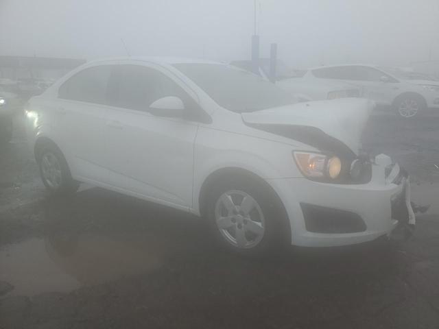 1G1JA5SH4F4151452 - 2015 CHEVROLET SONIC LS 白色 照片 4