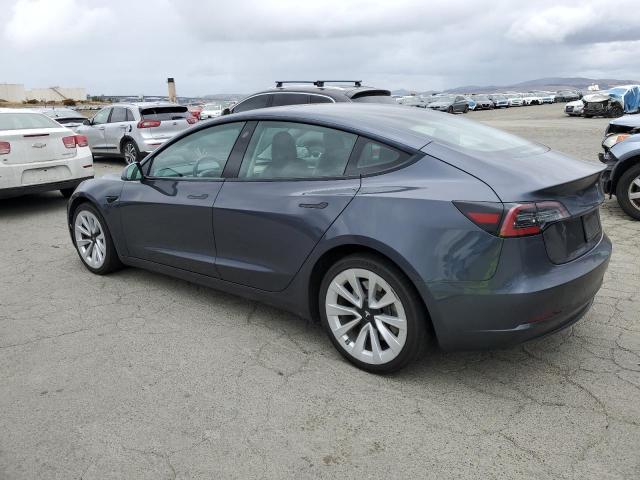 5YJ3E1EB8PF386256 - 2023 TESLA MODEL 3 ნაცრისფერი ფოტო 2
