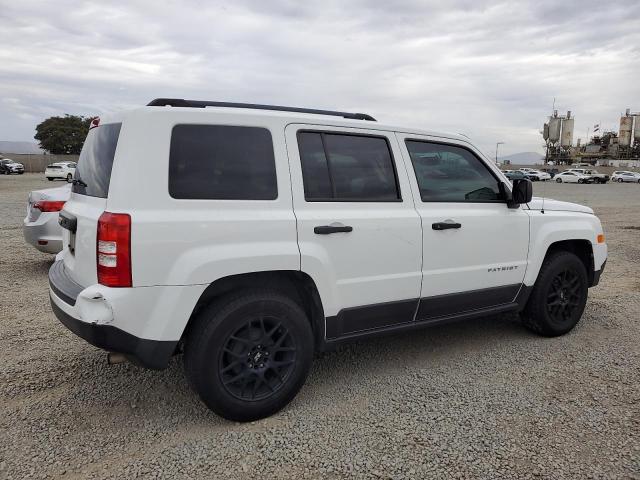 1C4NJPBBXGD808286 - 2016 JEEP PATRIOT SPORT WHITE photo 3