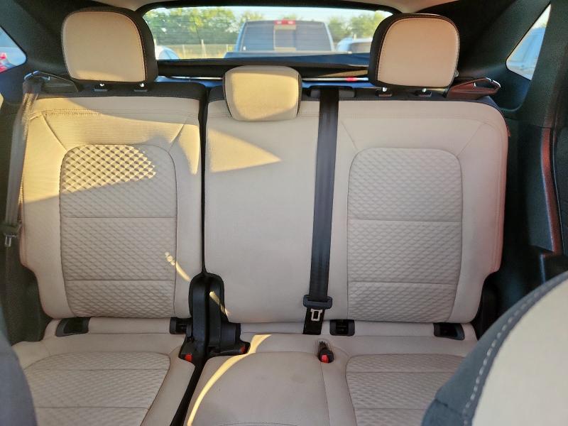 1FMCU9BZXNUA63748 - 2022 FORD ESCAPE SE 银色 照片 10