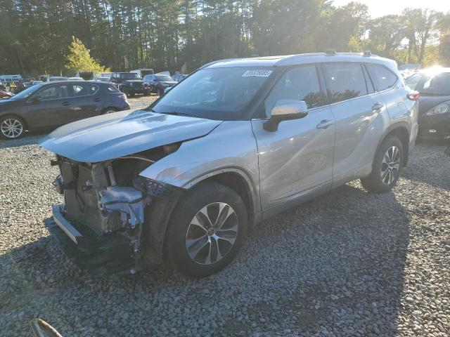 2022 TOYOTA HIGHLANDER XLE, 
