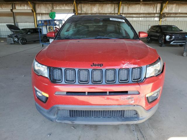 3C4NJDBB2JT433056 - 2018 JEEP COMPASS LATITUDE Kırmızı fotoğraf 5