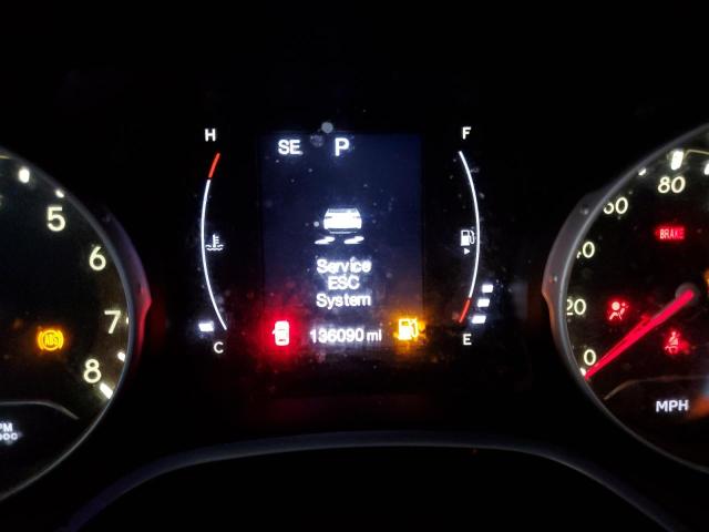 3C4NJDBB2JT433056 - 2018 JEEP COMPASS LATITUDE Kırmızı fotoğraf 9