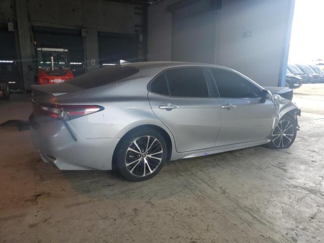 4T1B11HK6KU244373 - 2019 TOYOTA CAMRY L SILVER photo 3