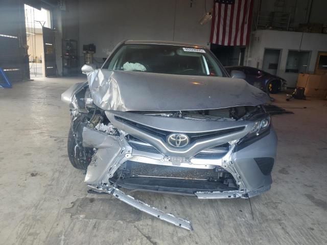 4T1B11HK6KU244373 - 2019 TOYOTA CAMRY L SILVER photo 5