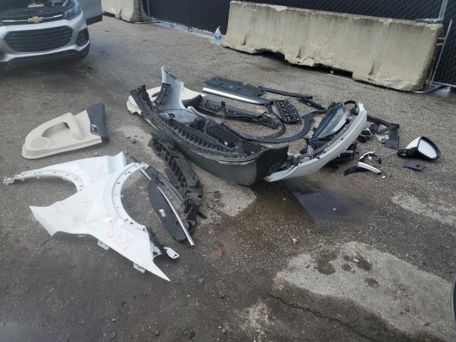 LRBAZLR49MD109989 - 2021 BUICK ENVISION PREFERRED თეთრი ფოტო 13