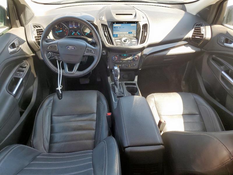 1FMCU0J98JUB12985 - 2018 FORD ESCAPE TITANIUM ნაცრისფერი ფოტო 8