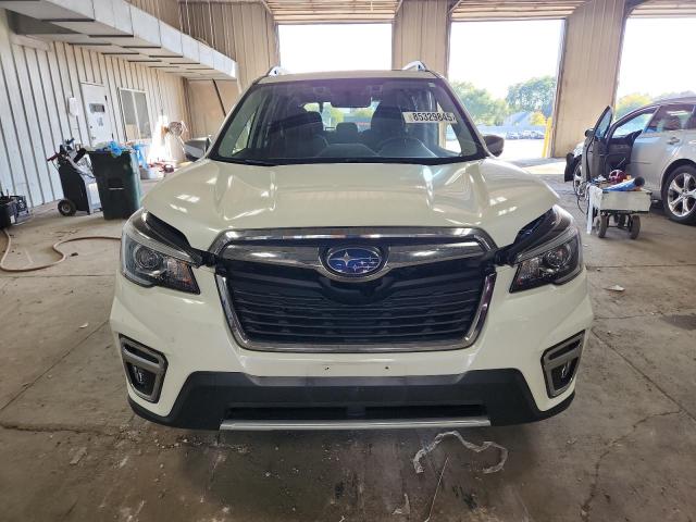 JF2SKAXC5LH402080 - 2020 SUBARU FORESTER TOURING თეთრი ფოტო 5