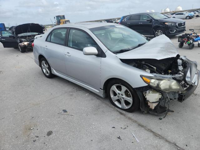 2T1BU4EE8CC889780 - 2012 TOYOTA COROLLA BASE Сріблястий фото 4