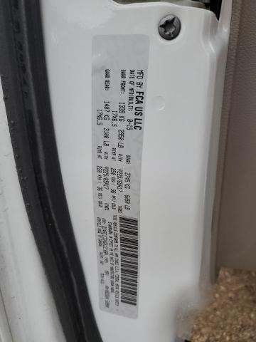 2C4RC1CGXGR121034 - 2016 CHRYSLER TOWN & COU TOURING L WHITE photo 13