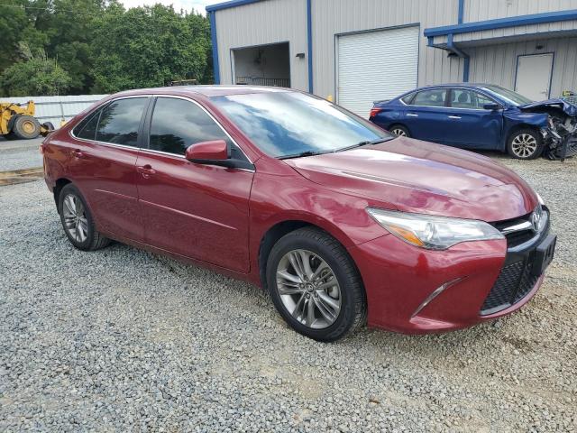 4T1BF1FK0HU794200 - 2017 TOYOTA CAMRY LE 勃艮第红 照片 4