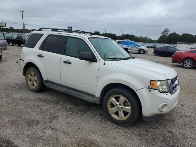 1FMCU0DG1CKB88136 - 2012 FORD ESCAPE XLT 白色 照片 4