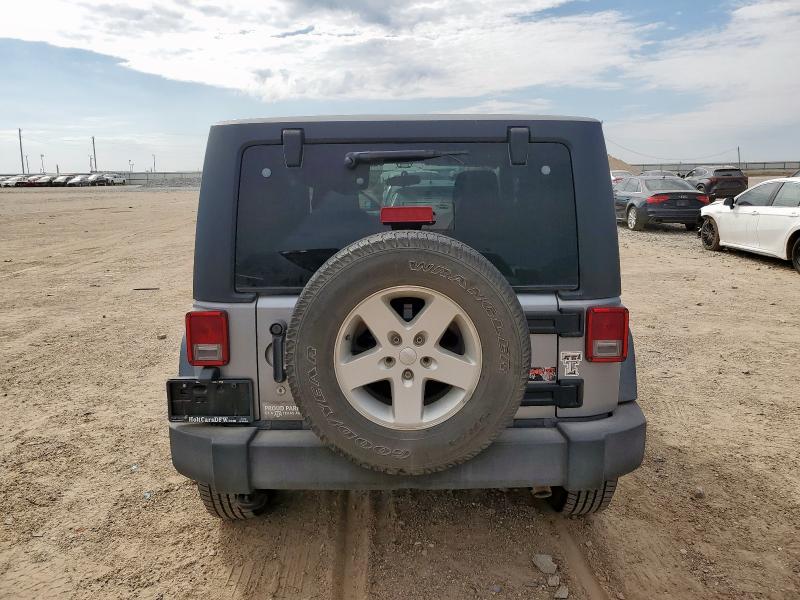 1C4AJWAG6GL247435 - 2016 JEEP WRANGLER SPORT 灰色 照片 6