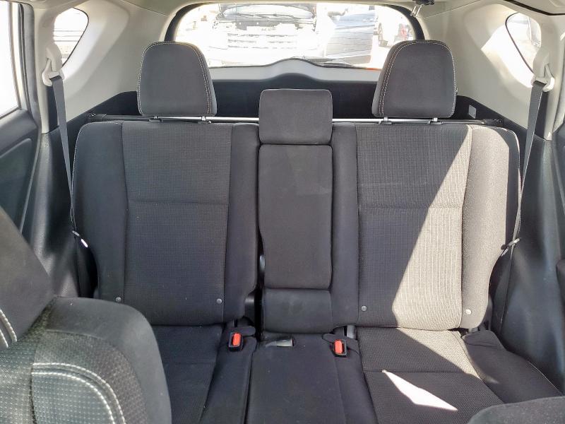 2T3WFREVXHW323884 - 2017 TOYOTA RAV4 XLE 银色 照片 10