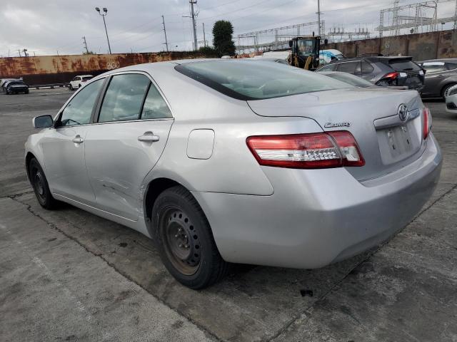 4T1BF3EK3BU606810 - 2011 TOYOTA CAMRY BASE SILVER photo 2