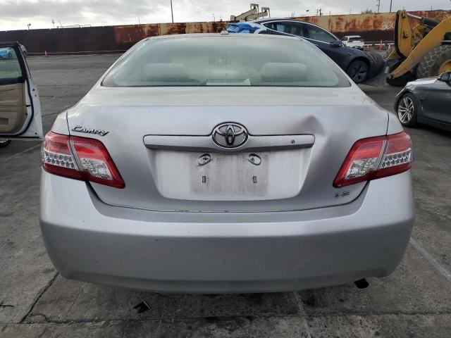 4T1BF3EK3BU606810 - 2011 TOYOTA CAMRY BASE SILVER photo 6
