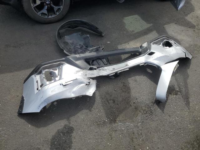 JF2GTAEC6K8239329 - 2019 SUBARU CROSSTREK PREMIUM Արծաթագույն լուսանկար 13