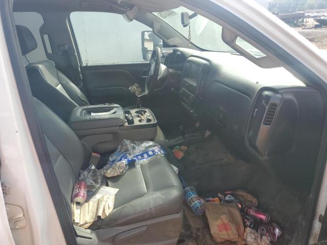 1GC1KREG7KF103733 - 2019 CHEVROLET SILVERADO K2500 HEAVY DUTY WHITE photo 5