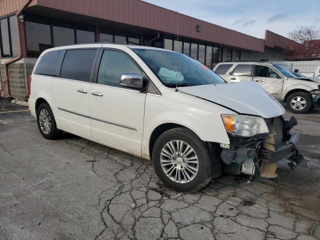 2C4RC1CG0DR734078 - 2013 CHRYSLER TOWN & COU TOURING L WHITE photo 4
