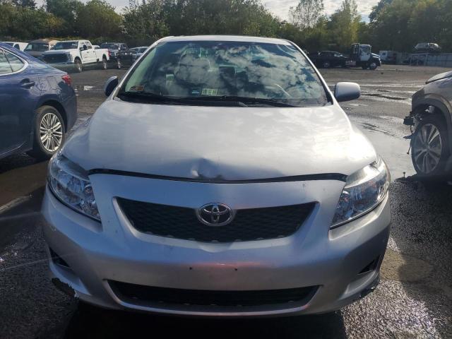2T1BU4EE2AC243793 - 2010 TOYOTA COROLLA BASE SILVER photo 5