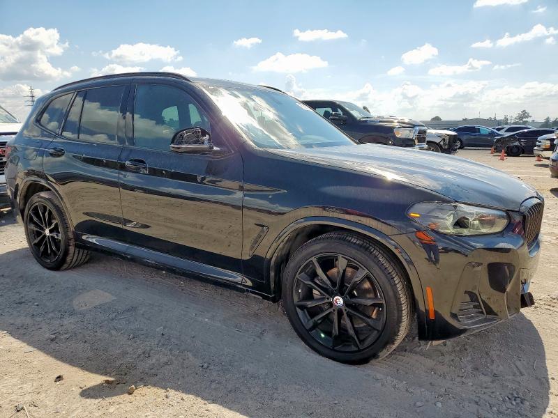 5UX43DP05R9T84144 - 2024 BMW X3 SDRIVE30I BLACK photo 4