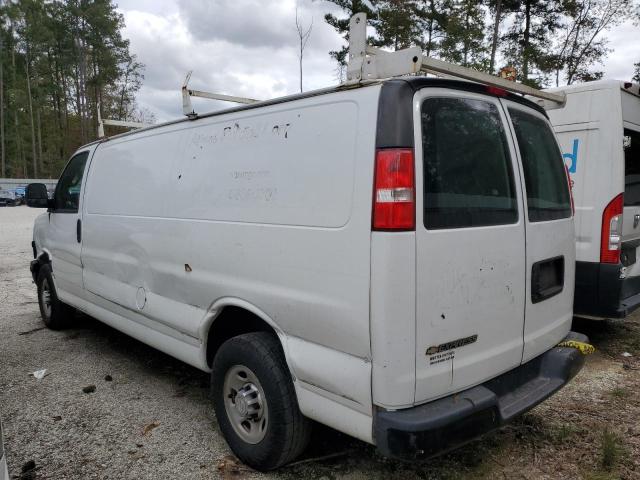 1GCWGBFPXJ1332917 - 2018 CHEVROLET EXPRESS G2 თეთრი ფოტო 2