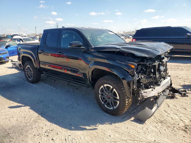 3TMLB5JN3SM114928 - 2025 TOYOTA TACOMA DOUBLE CAB BLACK photo 4