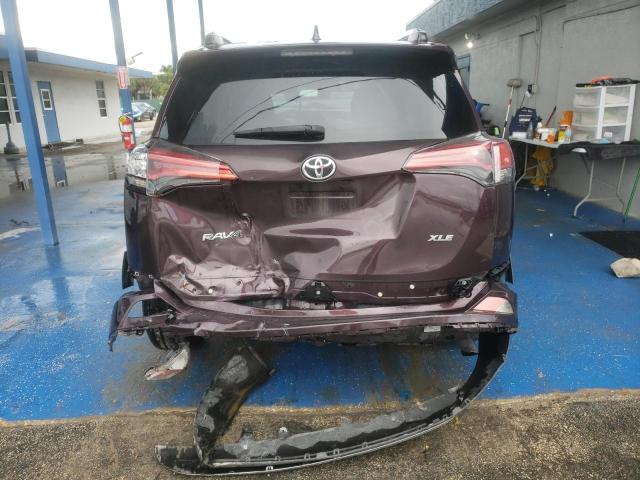 2T3WFREV7HW319114 - 2017 TOYOTA RAV4 XLE Bənövşəyi foto 6