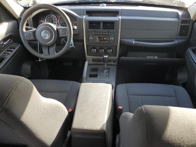 1J4PP2GK2BW580228 - 2011 JEEP LIBERTY SPORT SILVER photo 8