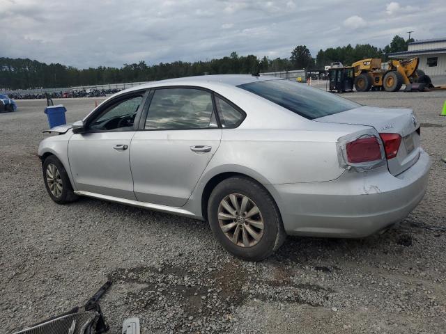 1VWAH7A32CC065236 - 2012 VOLKSWAGEN PASSAT S SILVER photo 2