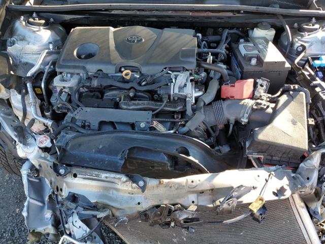 4T1B11HK7JU654274 - 2018 TOYOTA CAMRY L 银色 照片 11