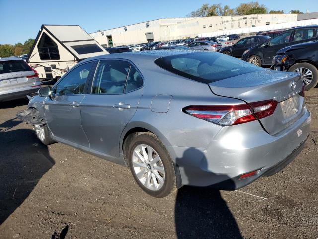 4T1B11HK7JU654274 - 2018 TOYOTA CAMRY L 银色 照片 2