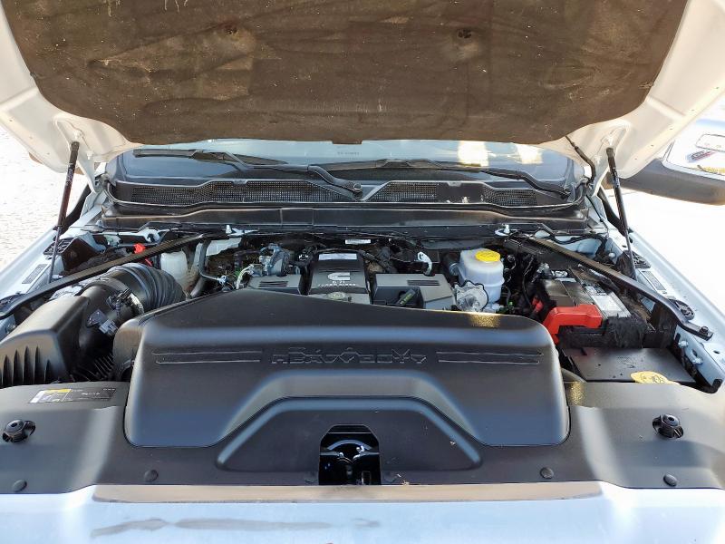 3C6UR5FL7PG612120 - 2023 RAM 2500 LARAMIE თეთრი ფოტო 11