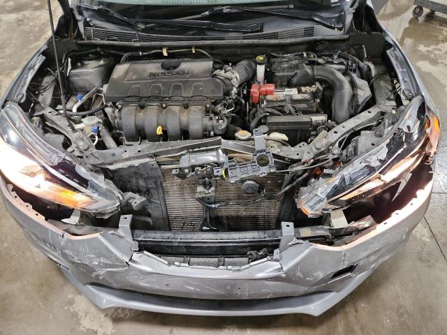 3N1AB7AP9JY260345 - 2018 NISSAN SENTRA S 灰色 照片 11