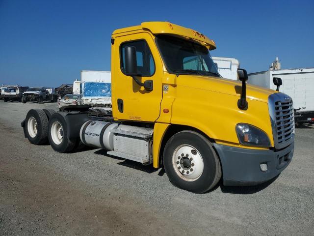 2014 FREIGHTLINER CASCADIA, 