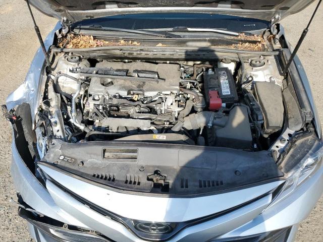 4T1B11HK8KU165352 - 2019 TOYOTA CAMRY L SILVER photo 11