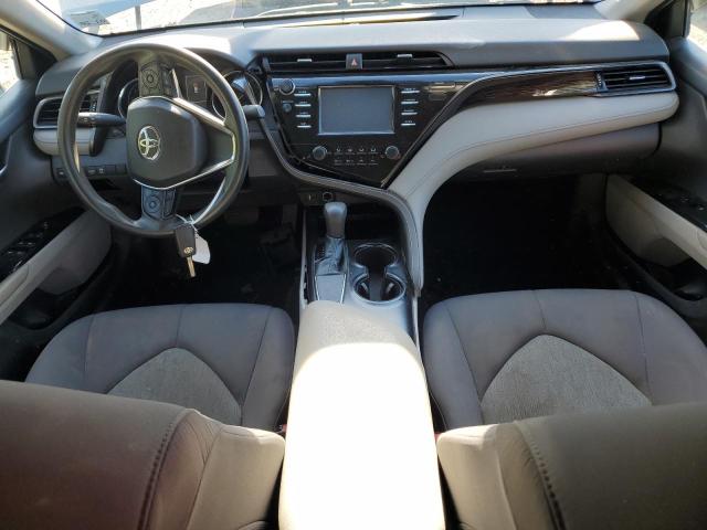 4T1B11HK8KU165352 - 2019 TOYOTA CAMRY L SILVER photo 8