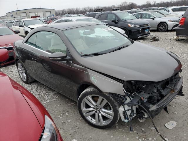 WVWFW8AH0FV003116 - 2015 VOLKSWAGEN EOS LUX 黑色 照片 4