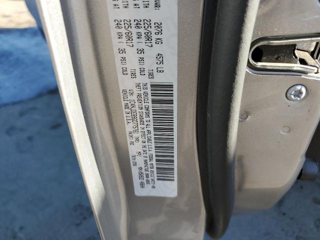 1C4NJDEB9GD775761 - 2016 JEEP COMPASS LATITUDE GRAY photo 13