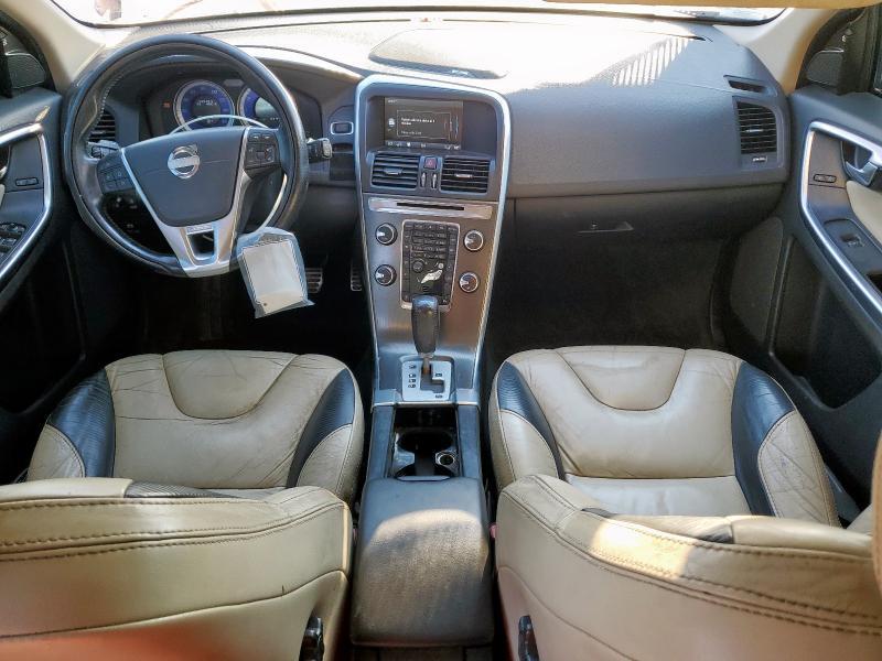 YV4902DZ3C2302139 - 2012 VOLV XC60 T6 RED photo 8