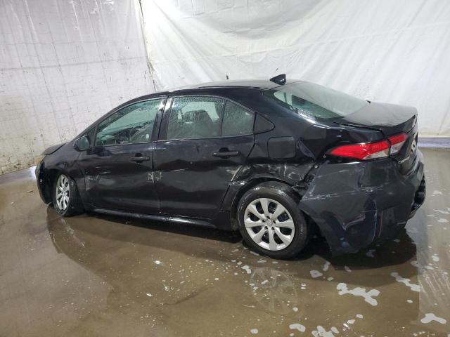 5YFEPMAE2MP235529 - 2021 TOYOTA COROLLA LE შავი ფოტო 2