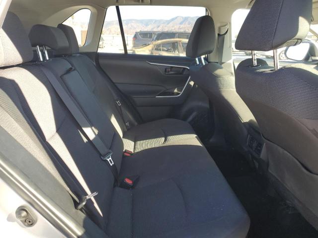 2T3MWRFVXSW272304 - 2025 TOYOTA RAV4 LE 银色 照片 11