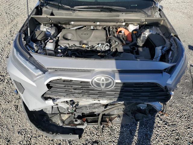 2T3MWRFVXSW272304 - 2025 TOYOTA RAV4 LE 银色 照片 12
